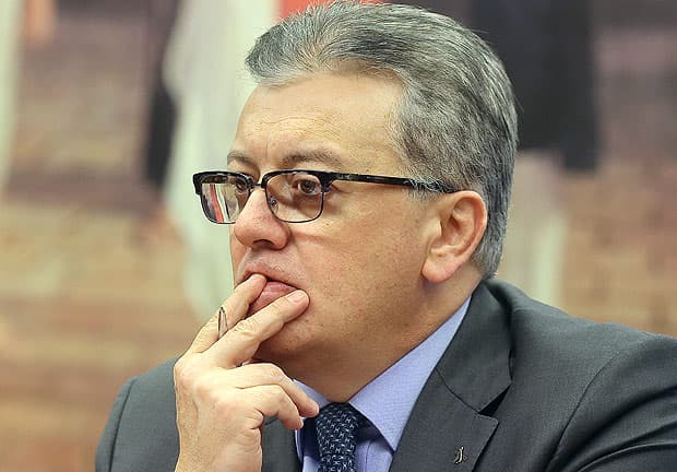 Aldemir Bendine encontra Marcelo Odebrecht, seu algoz, na prisão em Curitiba