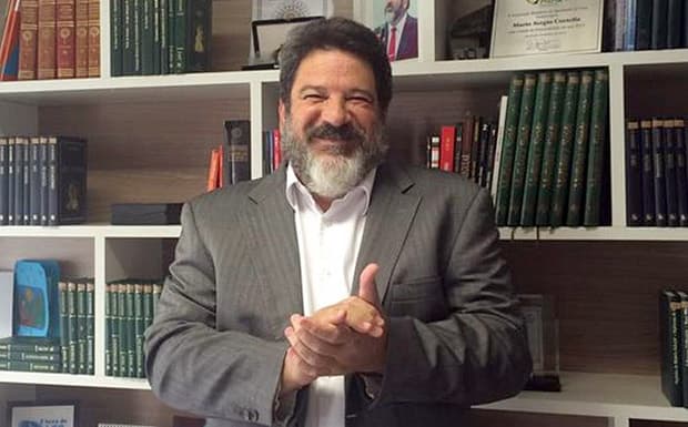 Mídias sociais favoreceram a imbecilidade, diz filósofo