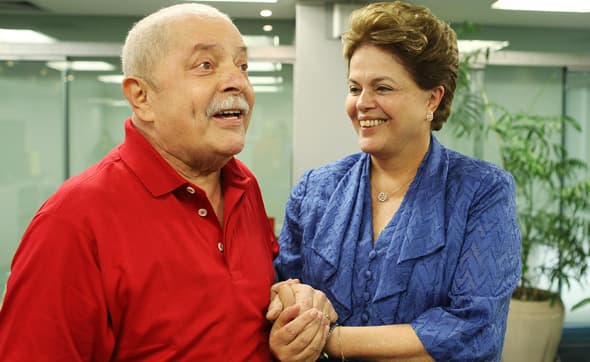 PT comemora 10 anos de poder