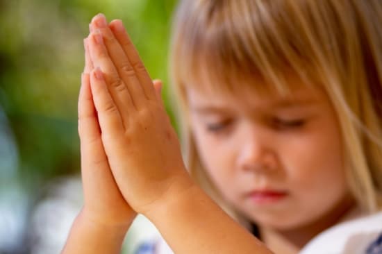 Polêmico estudo constata que religião pode tornar crianças menos generosas