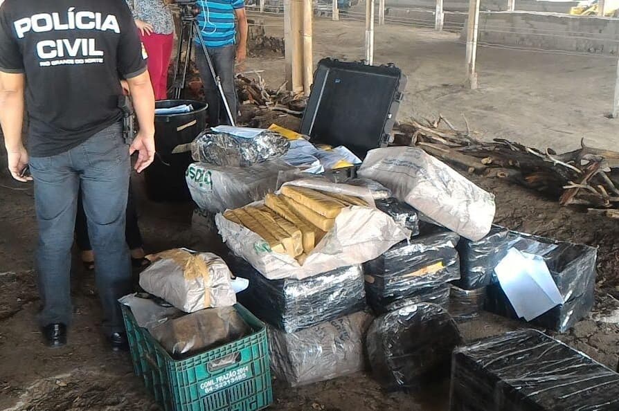 FOTO: Polícia Civil incinera 325 quilos de drogas na Grande Natal