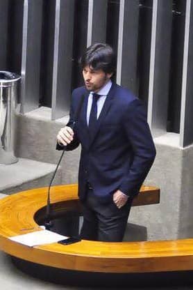 Em discurso, Fábio Faria defende vaquejadas com medidas que protejam os animais