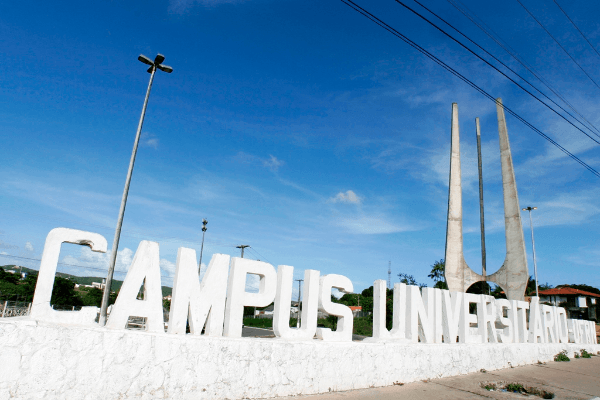 UFRN abre concurso para professores adjuntos e auxiliares