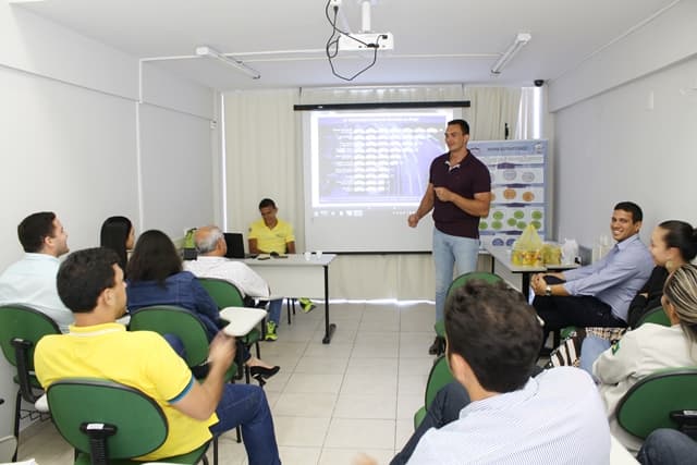 Capitão Styvenson Valentim faz palestra na Potigás