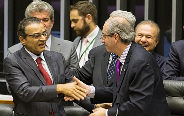 DETALHES: Henrique Alves esteve no apartamento de Eduardo Cunha antes de ele ser preso