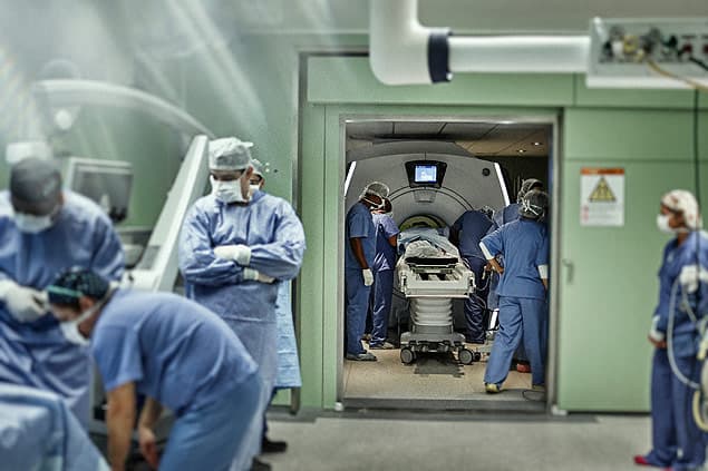 Desconfie de médico que mal te olha e já pede exames