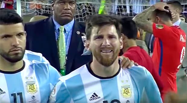 Messi errou metade dos pênaltis que cobrou na temporada