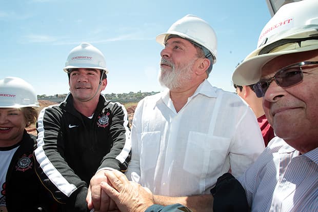BOMBA: Arena do Corinthians foi presente para Lula, diz Emílio Odebrecht