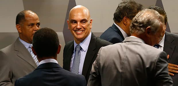 Aprovado para o STF, Moraes vai participar de julgamentos sensíveis