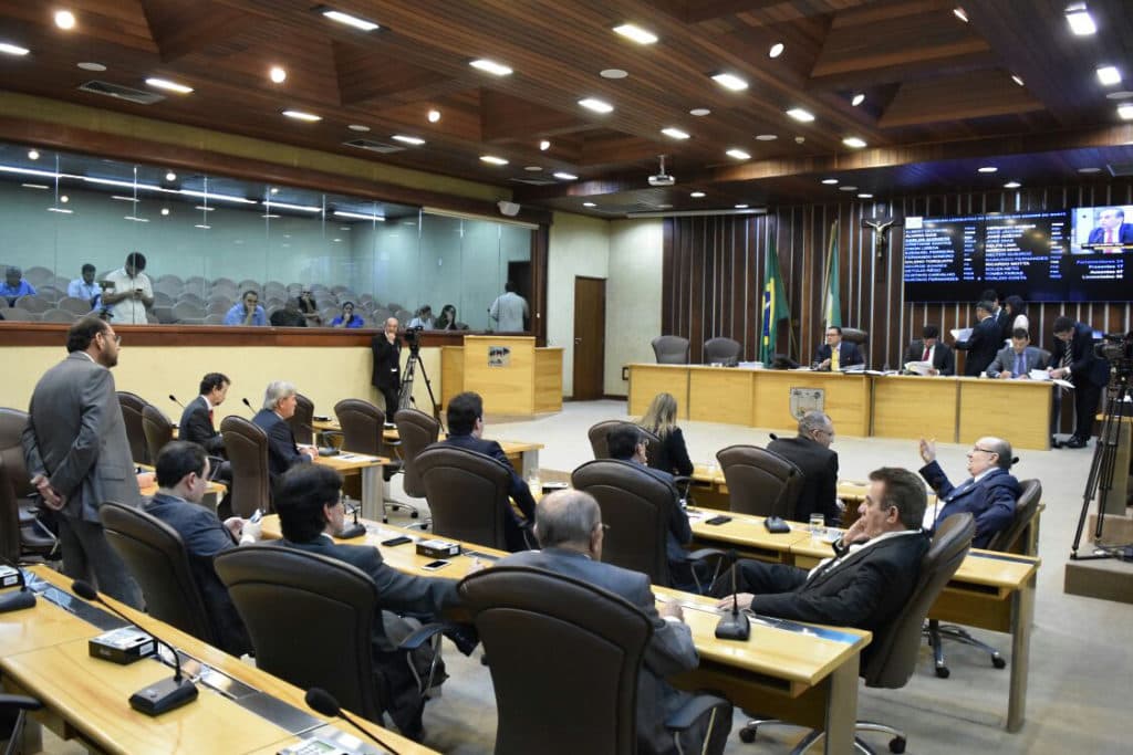 ALRN: Deputados aprovam onze projetos