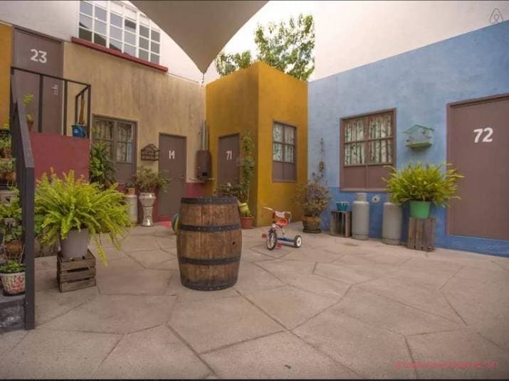 FOTOS: Vila do Chaves, no México, abre para hospedagem de turistas