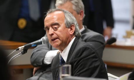 Cerveró diz que Lula e Dilma o convidaram para Petrobras e nega ligação com o PMDB