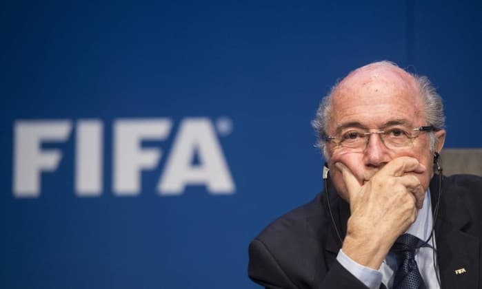 Grã-Bretanha propõe boicote às próximas Copas para forçar renúncia de Blatter