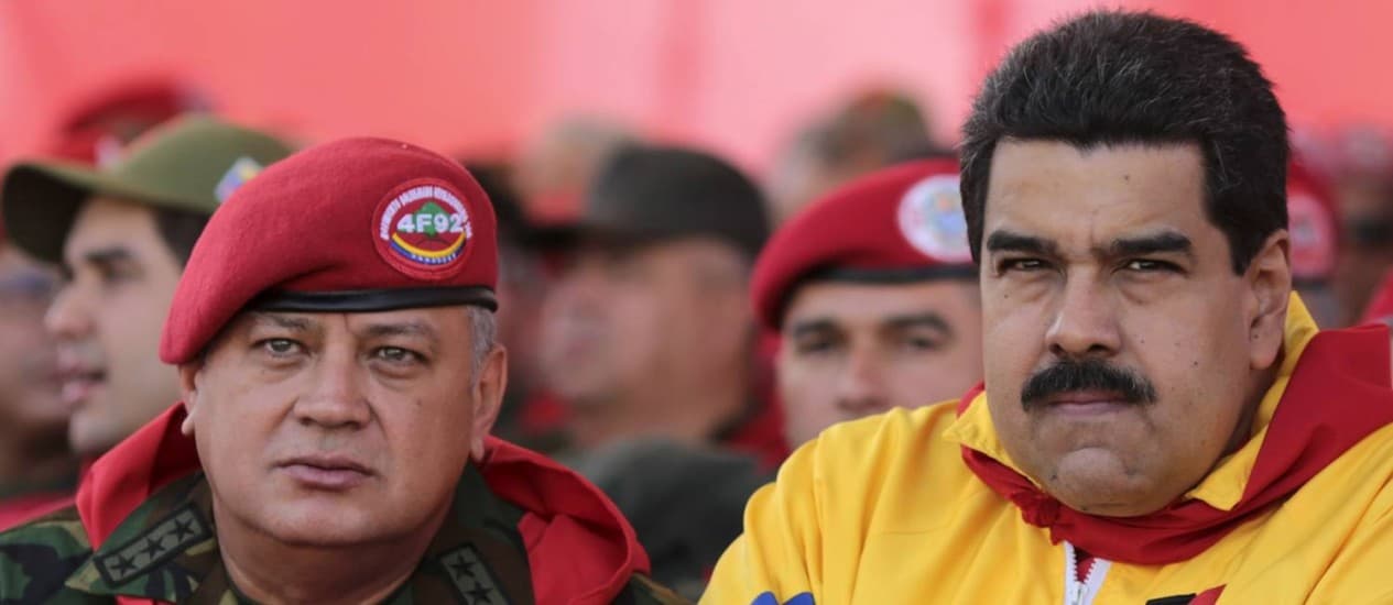 Venezuela proíbe que 22 diretores de jornais saiam do país