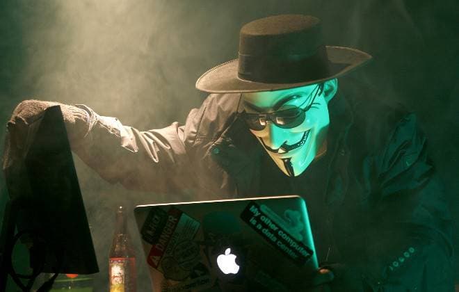 Hackers invadem site do Estado Islâmico e põem anúncio de Viagra