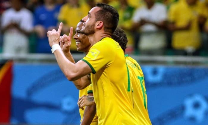 Dunga convoca seleção para jogos contra Uruguai e Paraguai nas eliminatórias