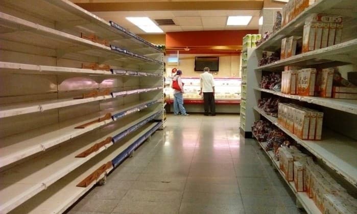 ABERRAÇÃO - FIM DA PICADA: Venezuelanos com doenças crônicas usam medicamentos veterinários