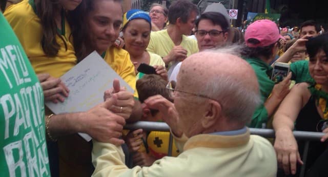‘Não quero a democracia de fachada que o Brasil tem hoje', diz fundador do PT e autor do pedido de impeachment contra Dilma