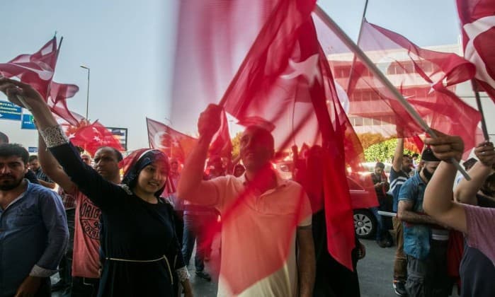 Turquia declara fim de tentativa de golpe que deixou ao menos 265 mortos