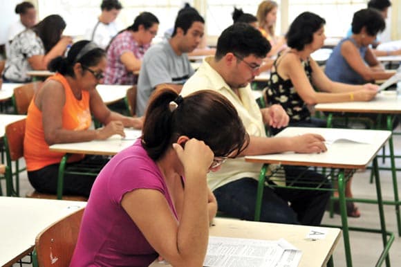 Mais de 110 concursos abrem 15,7 mil vagas com salários de até R$ 19 mil em todo o país