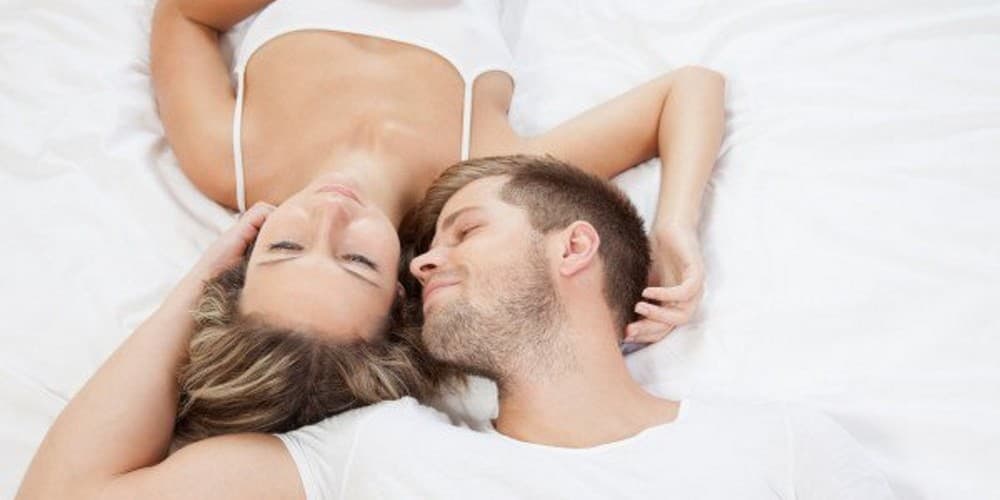 Casal que divide tarefas domésticas tem melhor vida sexual, segundo estudo
