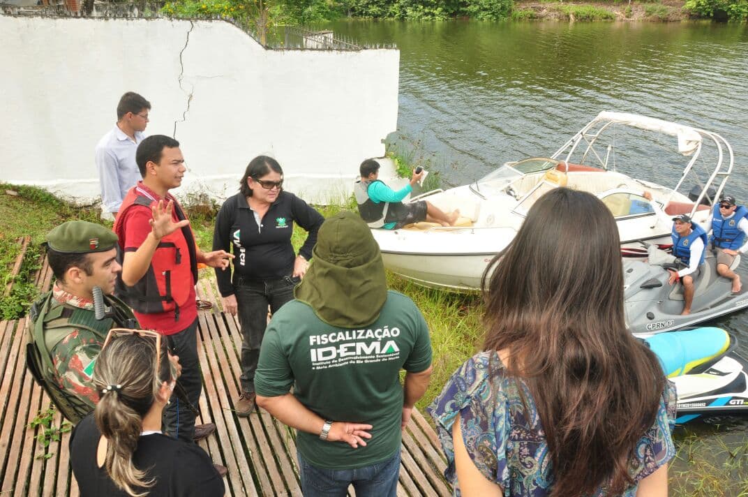 FOTOS: Órgãos realizam visita técnica para coleta de dados na Lagoa de Extremoz