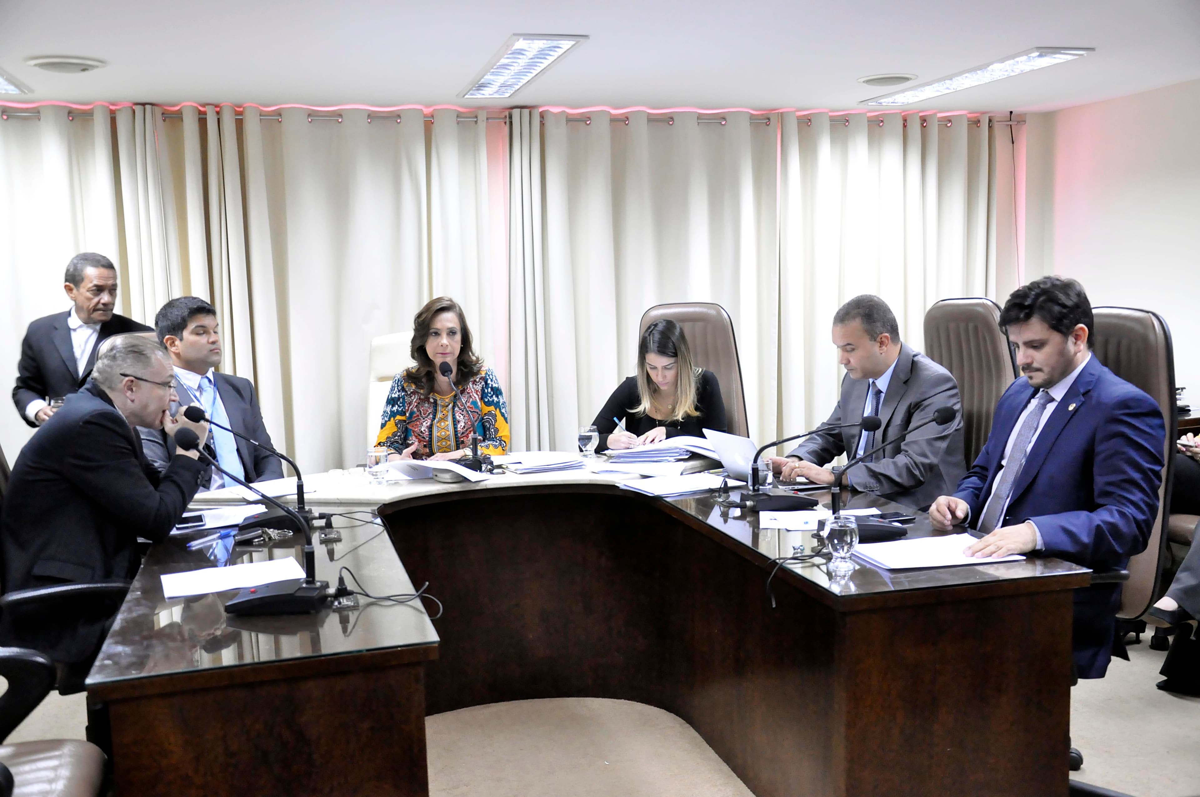 Serviço de Inspeção Estadual é aprovado com emendas na CCJ