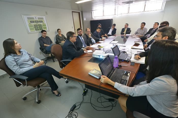 Controle externo do TCE realiza reunião para apresentar auditoria sobre a gestão de imóveis do Estado