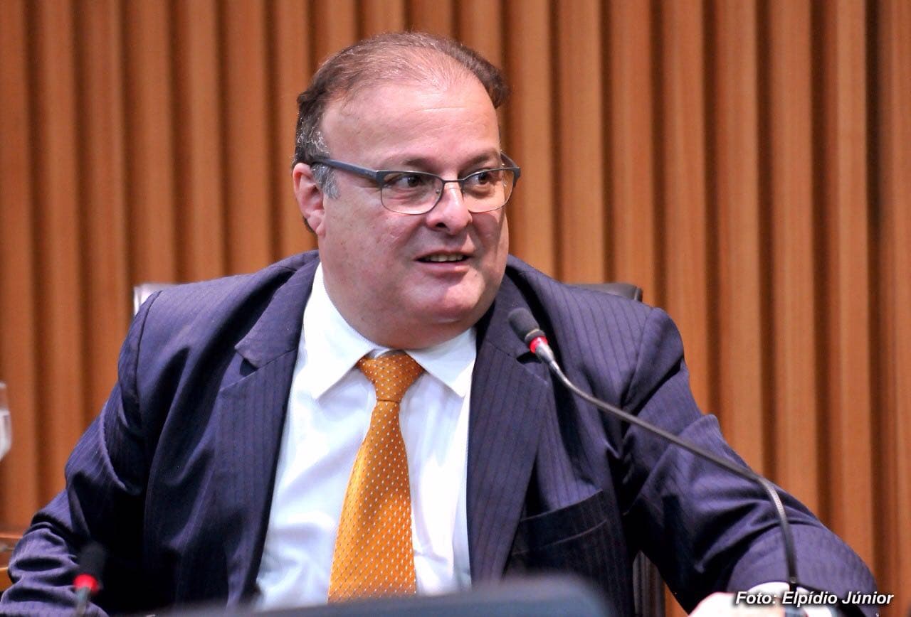 Agora é lei: Idosos e doentes crônicos de Natal receberão seus medicamentos em casa