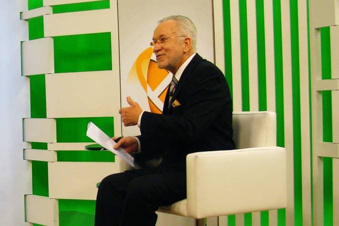 VÍDEO: Após episódio Míriam Leitão, jornalista Alexandre Garcia é hostilizado por militante da esquerda em voo da Gol