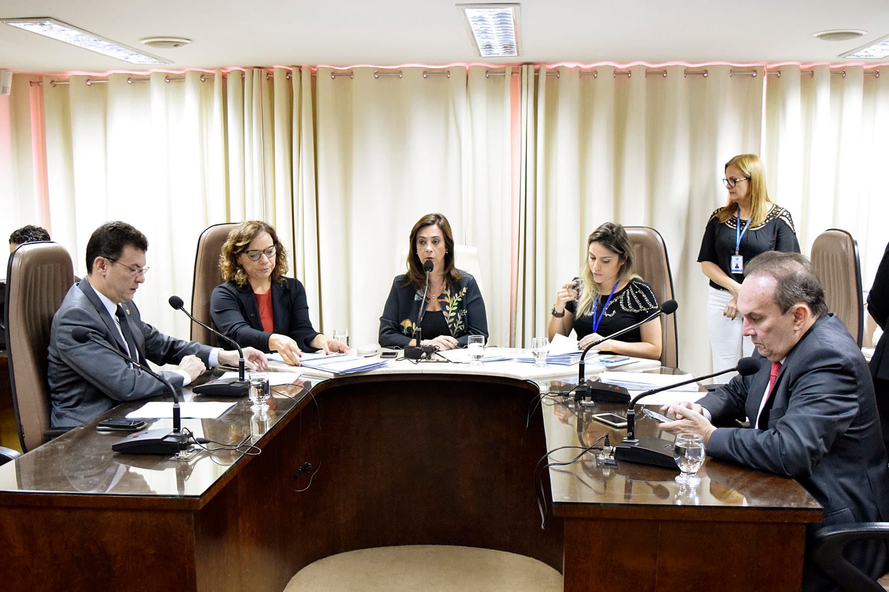 Comissão de Constituição e Justiça da ALRN aprova contratação de agentes penitenciários