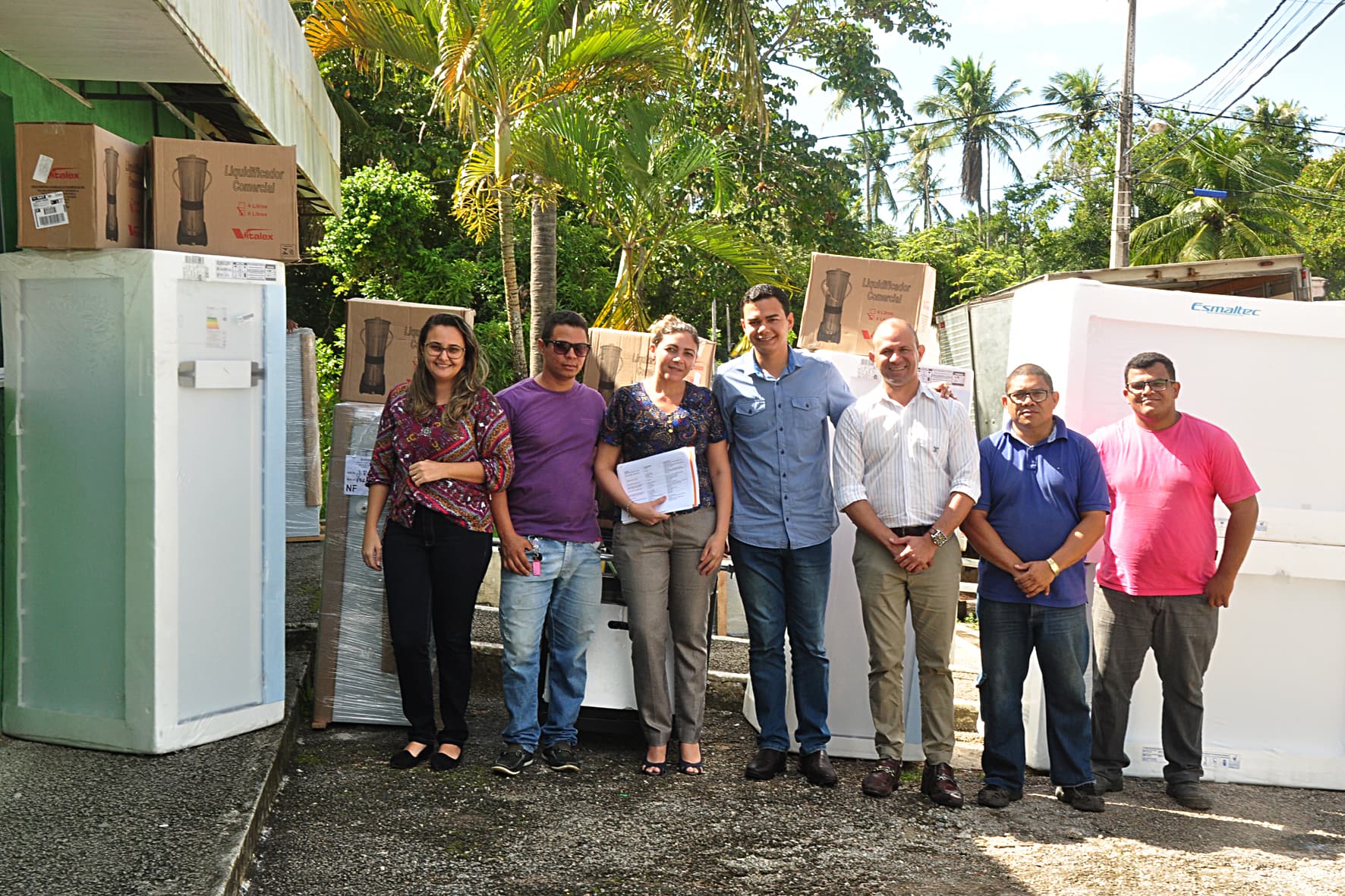 FOTO: Prefeitura de Extremoz entrega 35 novos equipamentos a 18 escolas do município