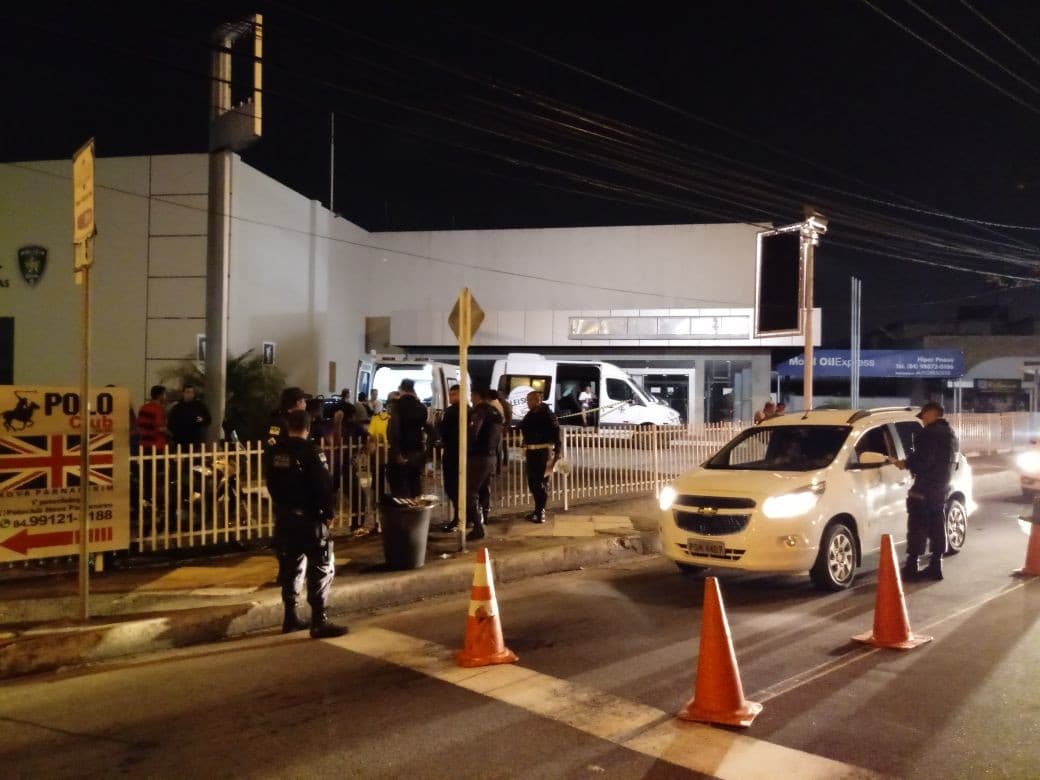 Blitz na Ayrton Senna flagra 34 condutores dirigindo sob influência de álcool