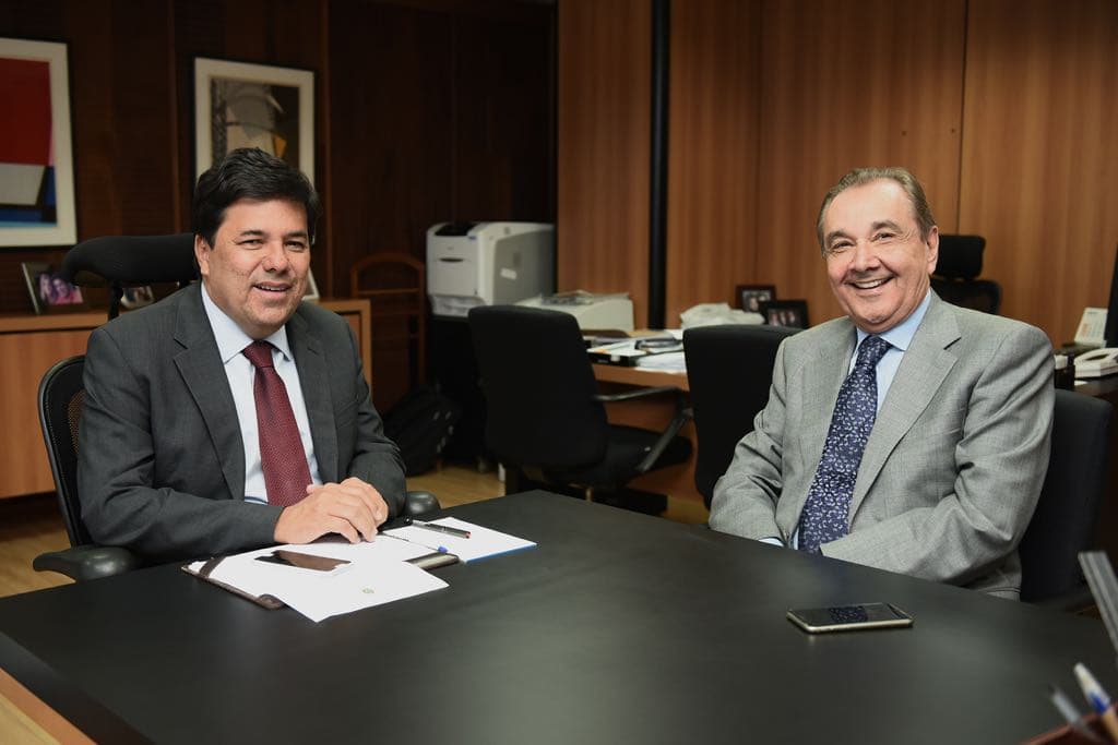 Senador articula liberação de R$ 1,7 milhões para a UERN