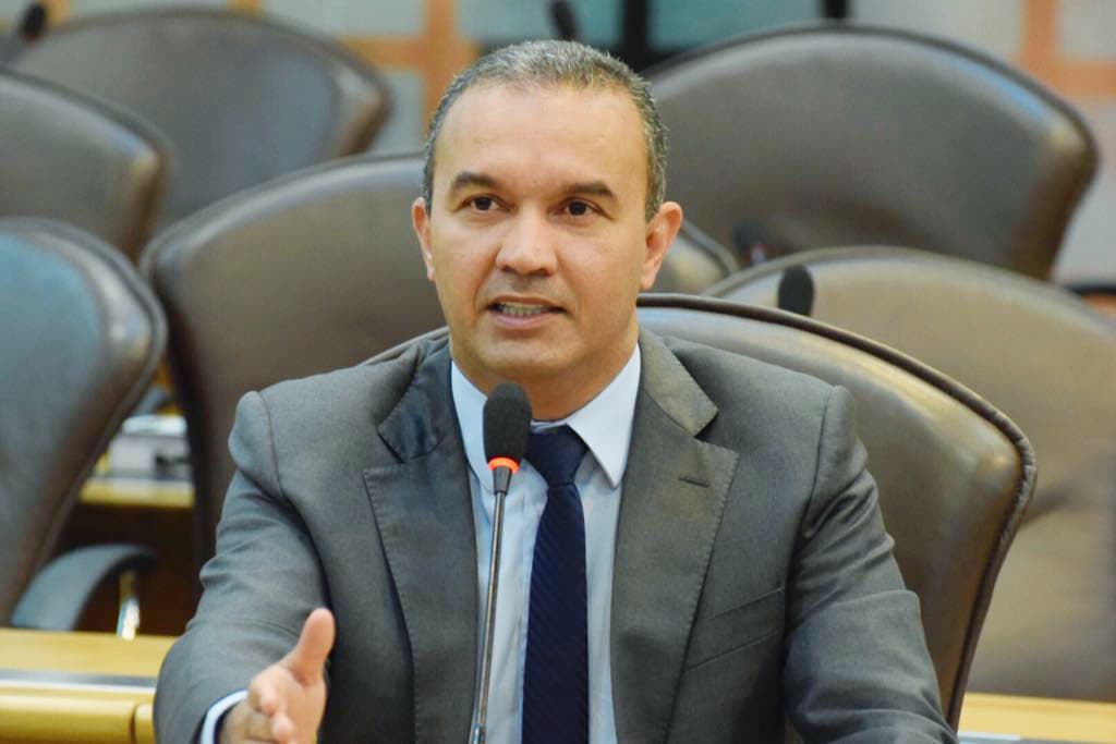 Deputado questiona instalação de câmeras de monitoramento de trânsito em Natal