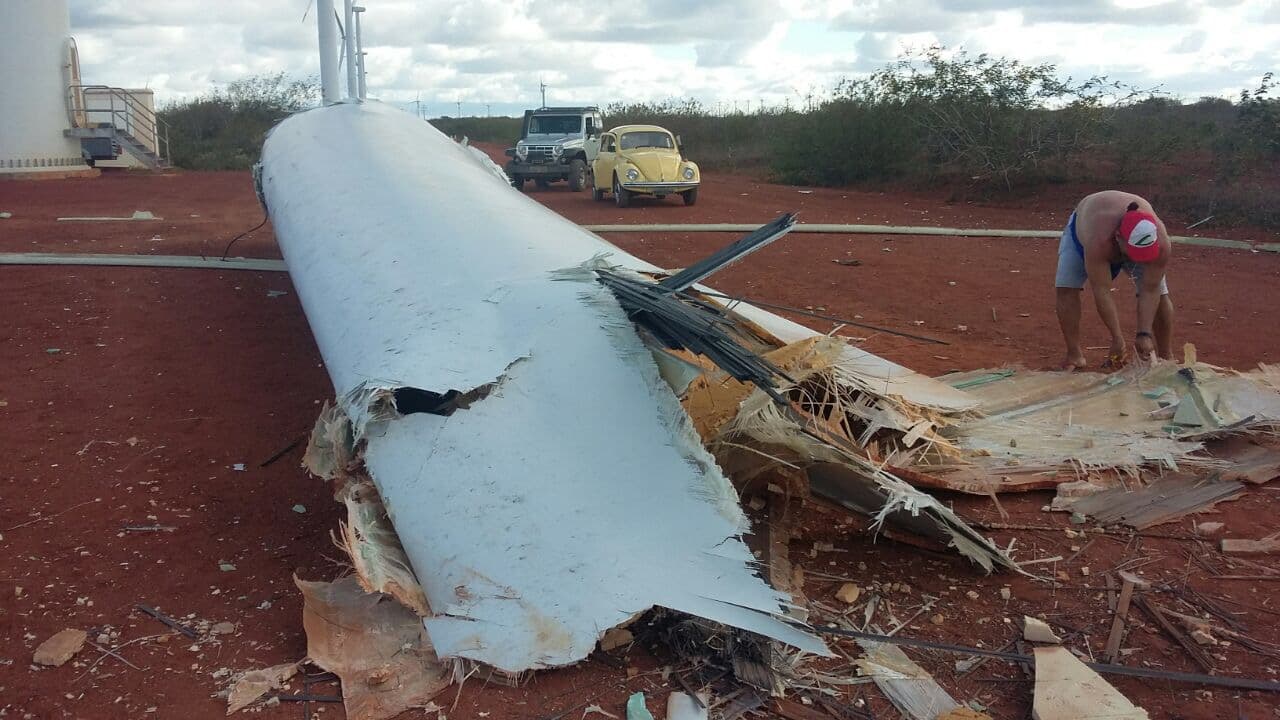 Hélice de uma turbina eólica quebra em um parque entre João Câmara e Parazinho