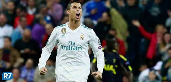 Cristiano Ronaldo vence melhor do mundo pela 5ª vez e iguala Messi