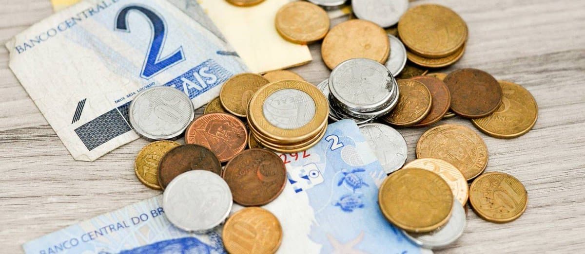 Brasil está entre os 10 piores países do mundo para se pagar impostos