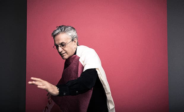 Lava Jato parece tentativa de "desfazer o PT", diz Caetano Veloso