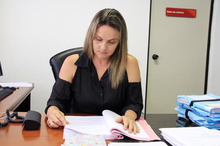 TRT-RN nega reembolso babá a trabalhador casado