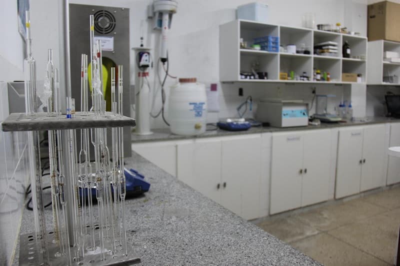 FOTOS: Laboratórios da UERN são referências na região Nordeste