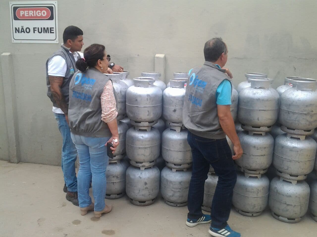 FOTOS: Ipem e Procon/RN fazem fiscalizações de revendas de gás de cozinha em Natal