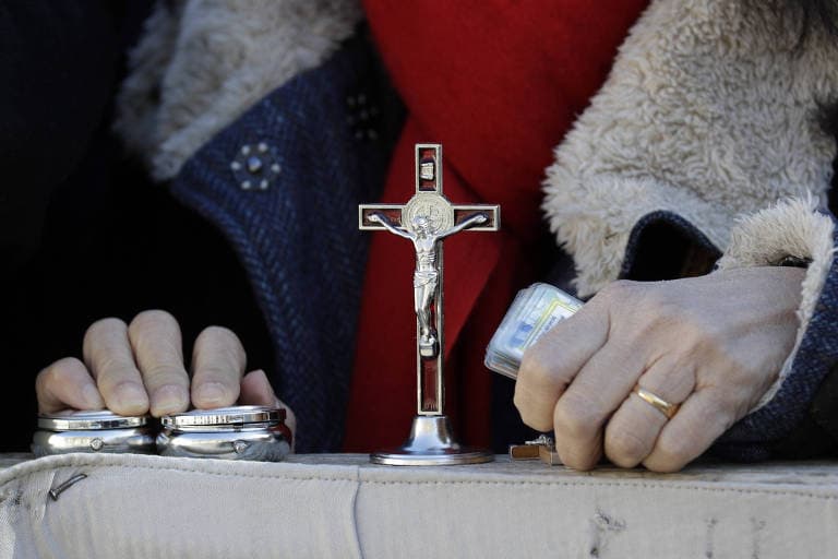 Igreja Católica discutirá ordenação de casados por escassez de padres