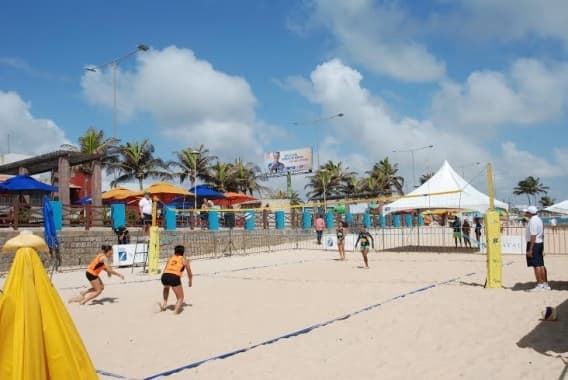 Projeto Nossa Orla movimenta Praia do Meio neste sábado