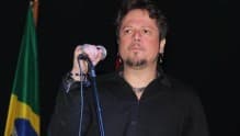 Ex-vocalista do grupo Dominó, Ricardo Bueno morre vítima de uma infecção generalizada