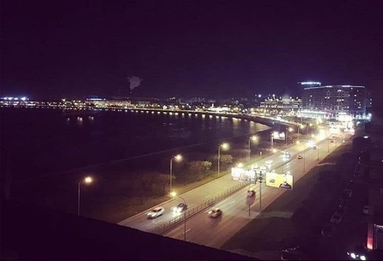 Mulher pede o divórcio após identificar vista do seu quarto em foto no Instagram de outra