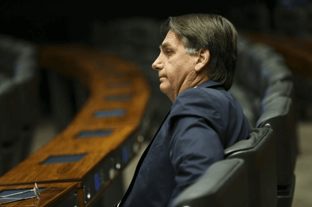 Bolsonaro contrata professor para lhe dar aulas de economia básica