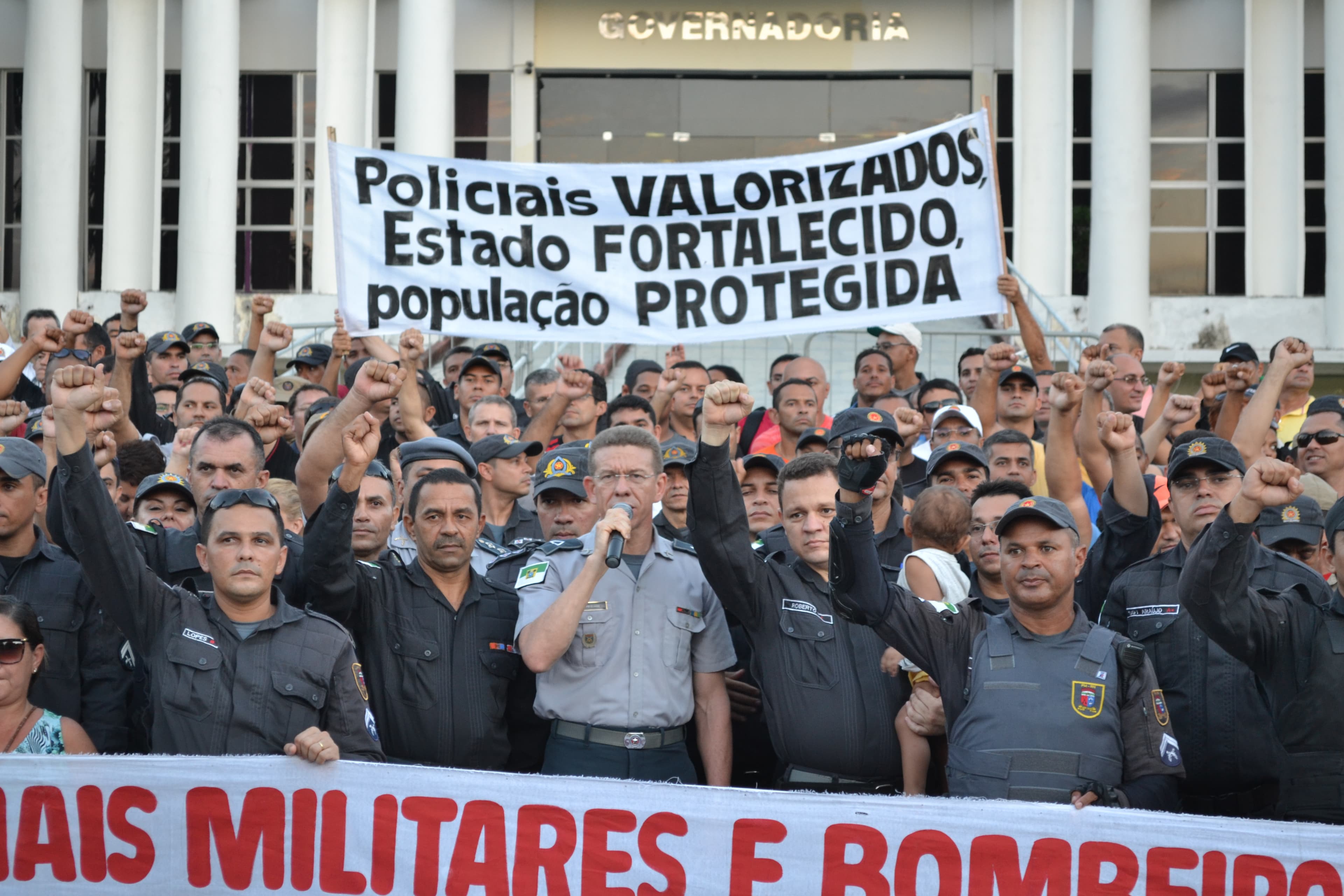 Pagamentos de salários e décimo terceiro dos PMs serão discutidos nesta segunda-feira