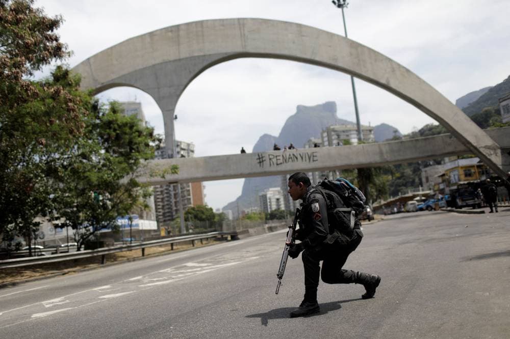 Seguradoras suspendem venda de seguro de carro no Rio