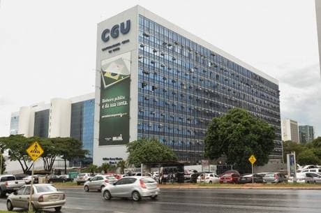 Governo demitiu 431 servidores este ano; 66% por corrupção